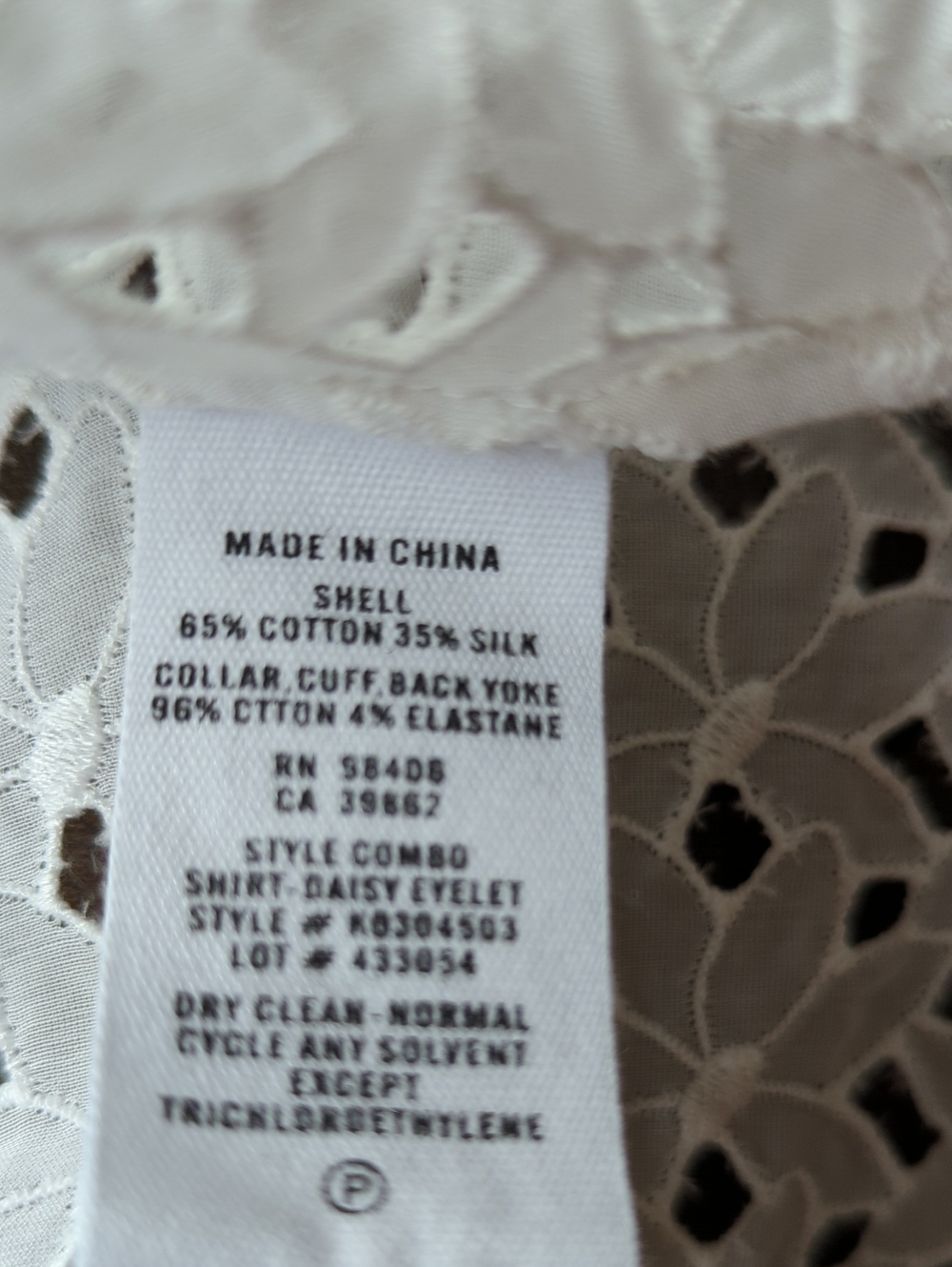 Theory White Eyelet Button-Down Mandarin Collar Blouse Cotton/ Silk Luxury Sz L - Picture 9 of 10